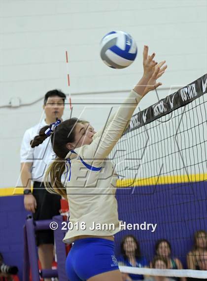 Thumbnail 3 in Santa Margarita vs. Kahuku (Durango Fall Classic) photogallery.