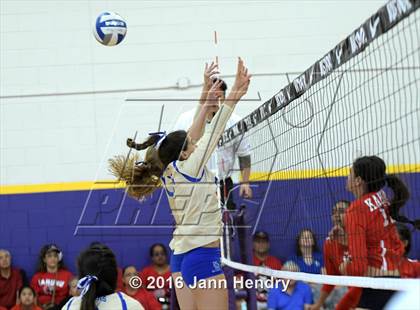 Thumbnail 1 in Santa Margarita vs. Kahuku (Durango Fall Classic) photogallery.