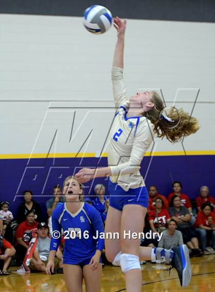 Thumbnail 1 in Santa Margarita vs. Kahuku (Durango Fall Classic) photogallery.