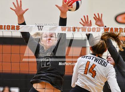 Thumbnail 3 in Vandegrift @ Round Rock Westwood photogallery.