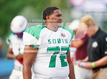 Thumbnail 2 in Phil Simms North vs South All Star Game photogallery.