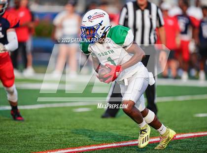 Thumbnail 3 in Phil Simms North vs South All Star Game photogallery.