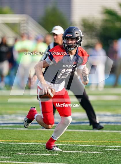 Thumbnail 3 in Phil Simms North vs South All Star Game photogallery.