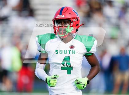 Thumbnail 3 in Phil Simms North vs South All Star Game photogallery.