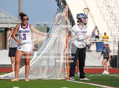 Thumbnail 1 in Yorktown vs Battlefield (VHSL Class 6 State Semifinal) photogallery.