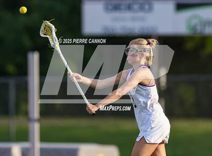 Thumbnail 3 in Yorktown vs Battlefield (VHSL Class 6 State Semifinal) photogallery.