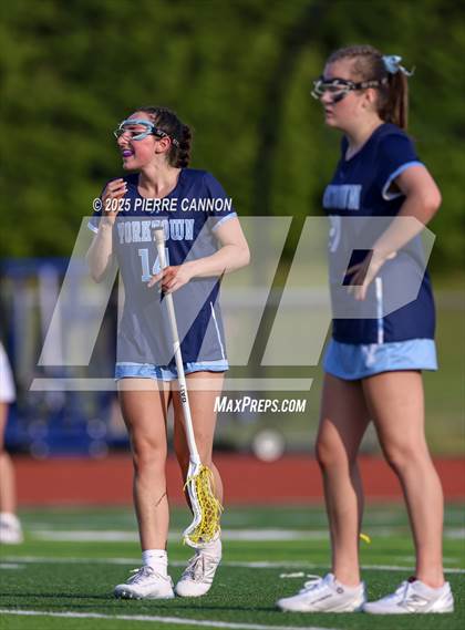Thumbnail 3 in Yorktown vs Battlefield (VHSL Class 6 State Semifinal) photogallery.
