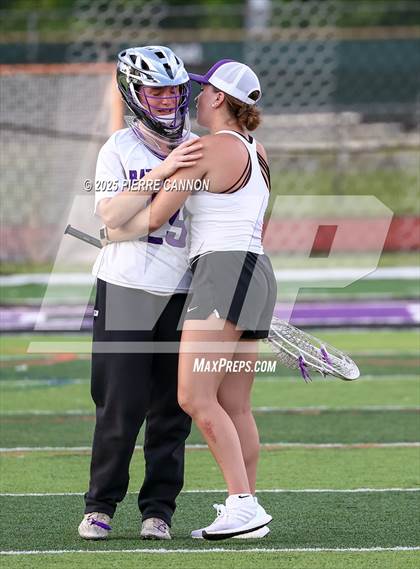 Thumbnail 1 in Yorktown vs Battlefield (VHSL Class 6 State Semifinal) photogallery.