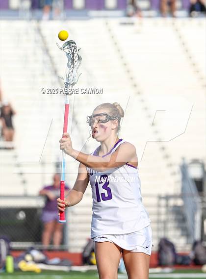Thumbnail 3 in Yorktown vs Battlefield (VHSL Class 6 State Semifinal) photogallery.