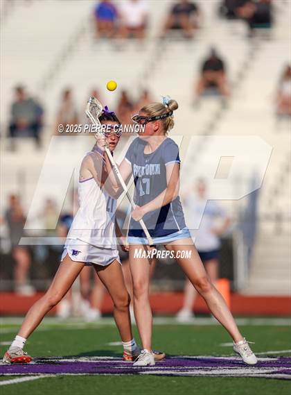 Thumbnail 1 in Yorktown vs Battlefield (VHSL Class 6 State Semifinal) photogallery.