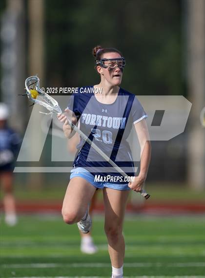 Thumbnail 2 in Yorktown vs Battlefield (VHSL Class 6 State Semifinal) photogallery.