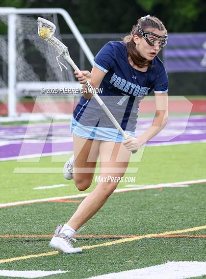 Thumbnail 1 in Yorktown vs Battlefield (VHSL Class 6 State Semifinal) photogallery.