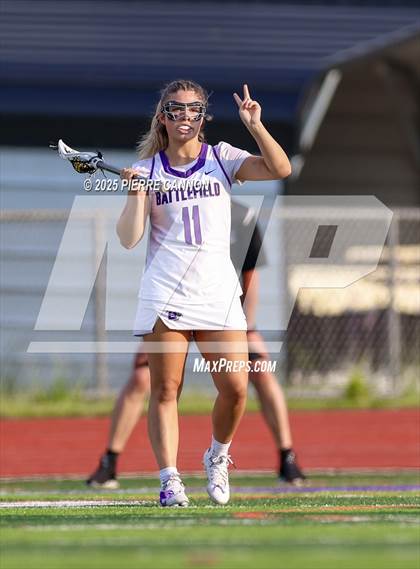 Thumbnail 1 in Yorktown vs Battlefield (VHSL Class 6 State Semifinal) photogallery.