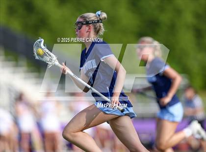 Thumbnail 1 in Yorktown vs Battlefield (VHSL Class 6 State Semifinal) photogallery.