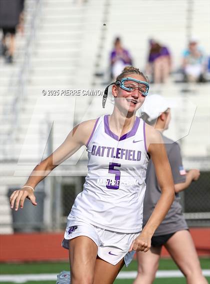 Thumbnail 1 in Yorktown vs Battlefield (VHSL Class 6 State Semifinal) photogallery.