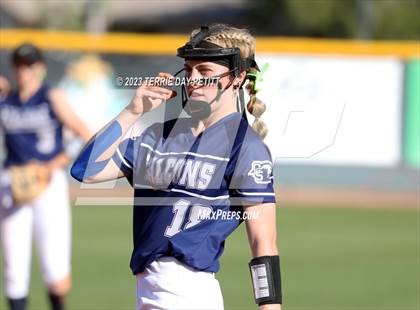 Thumbnail 2 in Cactus Shadows @ Horizon photogallery.