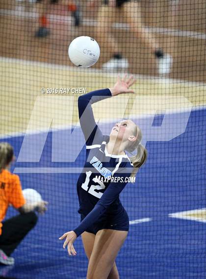 Thumbnail 3 in Holy Family vs. Valor Christian (CHSAA 4A State Tournament) photogallery.