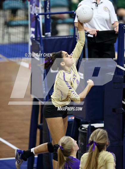 Thumbnail 1 in Holy Family vs. Valor Christian (CHSAA 4A State Tournament) photogallery.