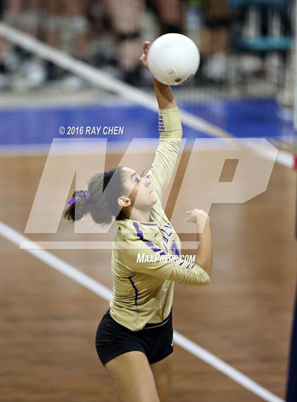 Thumbnail 3 in Holy Family vs. Valor Christian (CHSAA 4A State Tournament) photogallery.