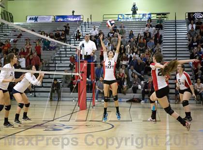Thumbnail 1 in Taft vs. Venice (CIF LA City Section D2 Final) photogallery.