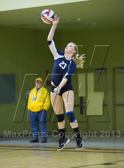 Thumbnail 2 in Taft vs. Venice (CIF LA City Section D2 Final) photogallery.