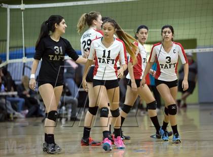 Thumbnail 3 in Taft vs. Venice (CIF LA City Section D2 Final) photogallery.