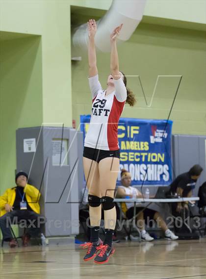 Thumbnail 3 in Taft vs. Venice (CIF LA City Section D2 Final) photogallery.
