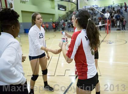 Thumbnail 3 in Taft vs. Venice (CIF LA City Section D2 Final) photogallery.