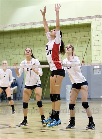 Thumbnail 1 in Taft vs. Venice (CIF LA City Section D2 Final) photogallery.