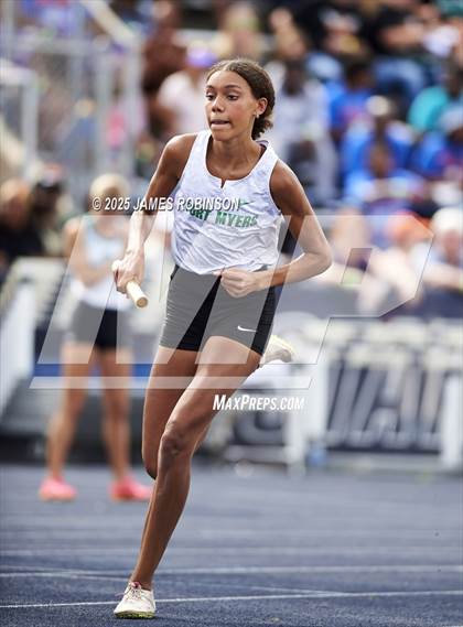 Thumbnail 3 in FHSAA 1A & 3A Finals (4 x 400 Meter) photogallery.