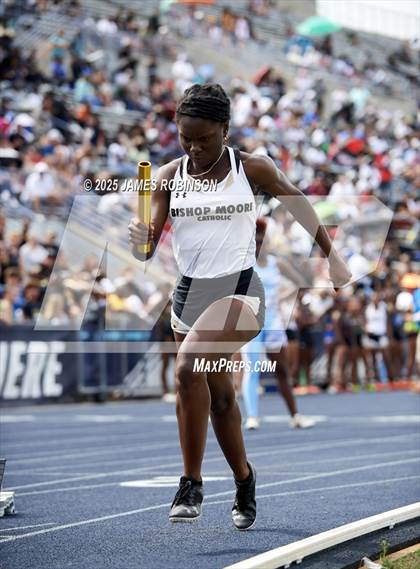 Thumbnail 1 in FHSAA 1A & 3A Finals (4 x 400 Meter) photogallery.