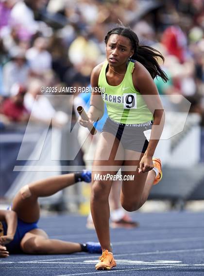 Thumbnail 3 in FHSAA 1A & 3A Finals (4 x 400 Meter) photogallery.