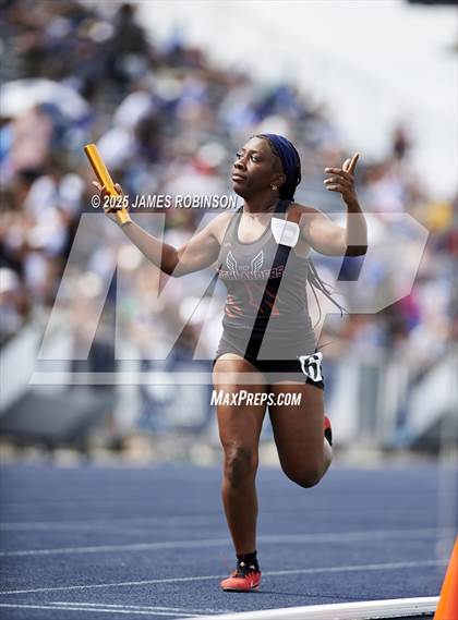 Thumbnail 2 in FHSAA 1A & 3A Finals (4 x 400 Meter) photogallery.