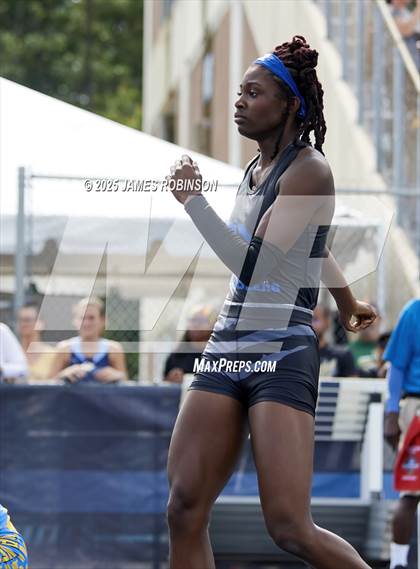 Thumbnail 2 in FHSAA 1A & 3A Finals (4 x 400 Meter) photogallery.