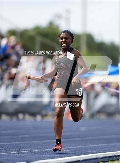 Thumbnail 2 in FHSAA 1A & 3A Finals (4 x 400 Meter) photogallery.