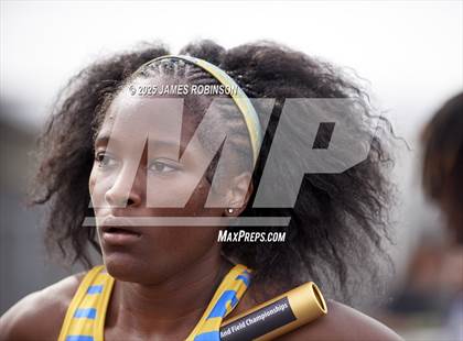 Thumbnail 2 in FHSAA 1A & 3A Finals (4 x 400 Meter) photogallery.