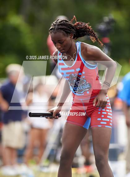 Thumbnail 2 in FHSAA 1A & 3A Finals (4 x 400 Meter) photogallery.