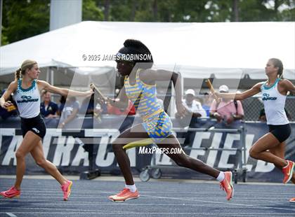 Thumbnail 2 in FHSAA 1A & 3A Finals (4 x 400 Meter) photogallery.