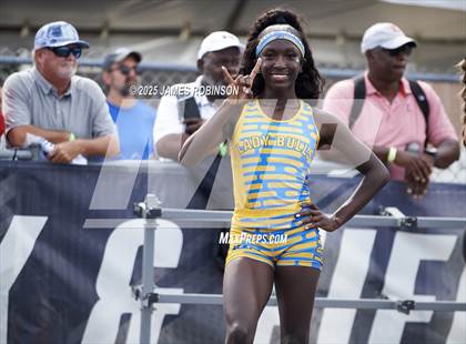 Thumbnail 2 in FHSAA 1A & 3A Finals (4 x 400 Meter) photogallery.