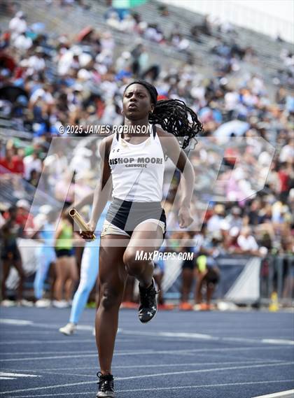 Thumbnail 2 in FHSAA 1A & 3A Finals (4 x 400 Meter) photogallery.