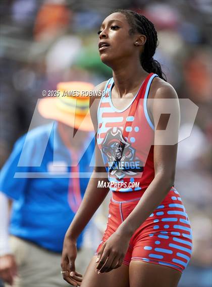 Thumbnail 3 in FHSAA 1A & 3A Finals (4 x 400 Meter) photogallery.