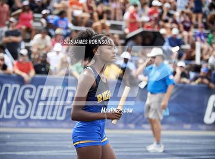 Thumbnail 2 in FHSAA 1A & 3A Finals (4 x 400 Meter) photogallery.