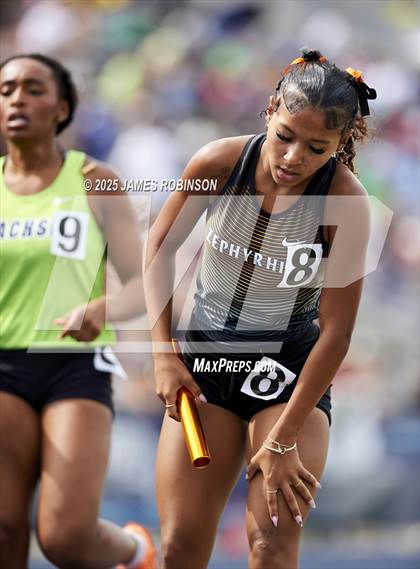 Thumbnail 2 in FHSAA 1A & 3A Finals (4 x 400 Meter) photogallery.