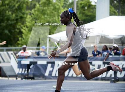 Thumbnail 2 in FHSAA 1A & 3A Finals (4 x 400 Meter) photogallery.