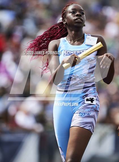 Thumbnail 2 in FHSAA 1A & 3A Finals (4 x 400 Meter) photogallery.