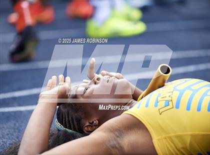 Thumbnail 1 in FHSAA 1A & 3A Finals (4 x 400 Meter) photogallery.