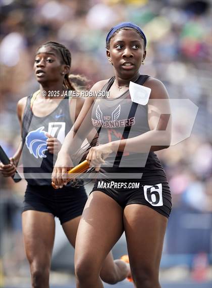 Thumbnail 2 in FHSAA 1A & 3A Finals (4 x 400 Meter) photogallery.