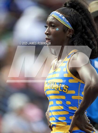 Thumbnail 2 in FHSAA 1A & 3A Finals (4 x 400 Meter) photogallery.