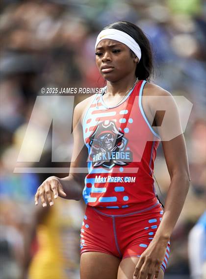 Thumbnail 1 in FHSAA 1A & 3A Finals (4 x 400 Meter) photogallery.