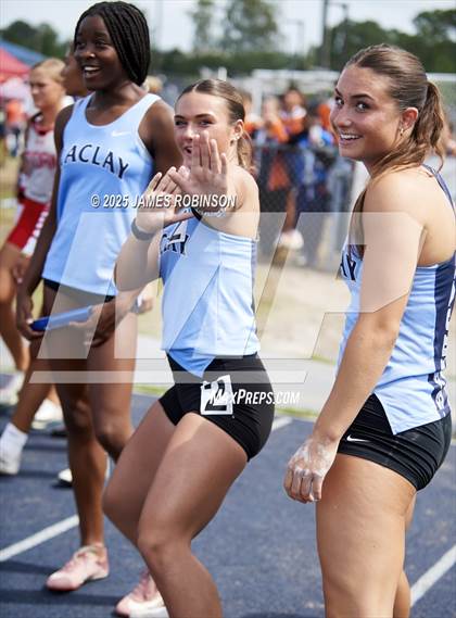 Thumbnail 3 in FHSAA 1A & 3A Finals (4 x 400 Meter) photogallery.